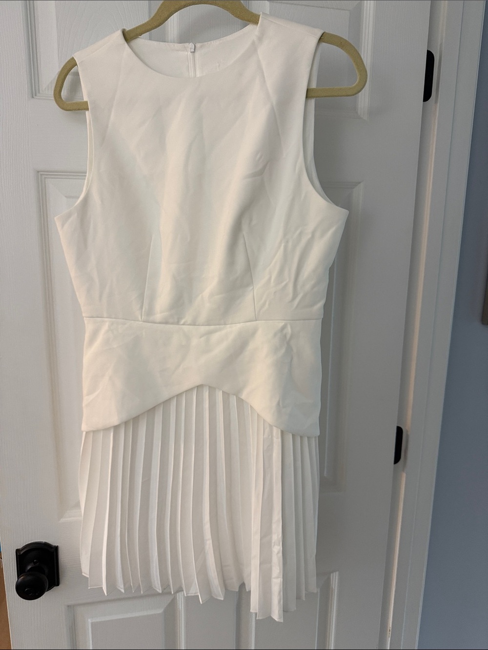Commense White Sleeveless Peplum Dress with Pleated Skirt